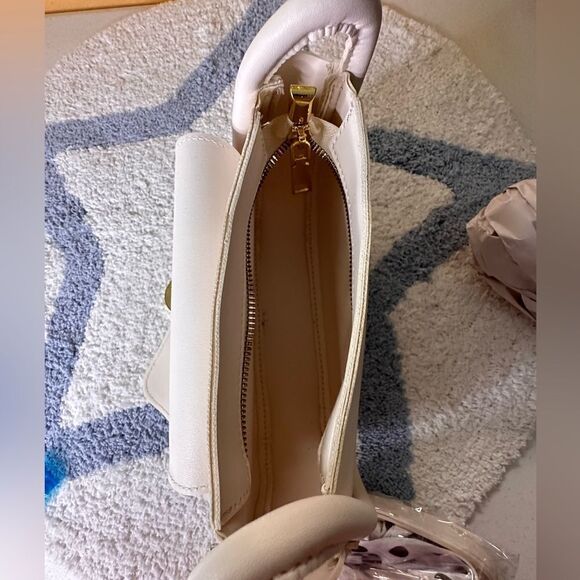 COALIEA & KAEFLI SMALL CROSSBODY PURSE - Picture 5 of 8